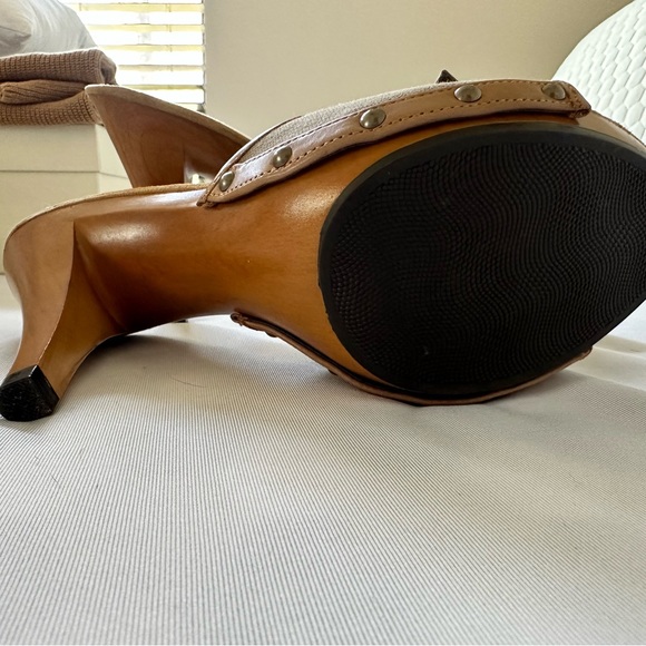 Audrey Brooke Heels Size 8 - Picture 3 of 5